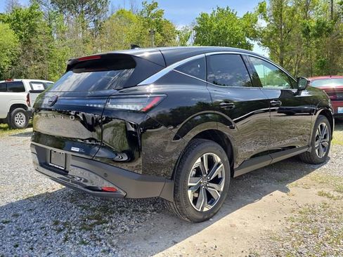 New 2026 Nissan Murano SL image 8