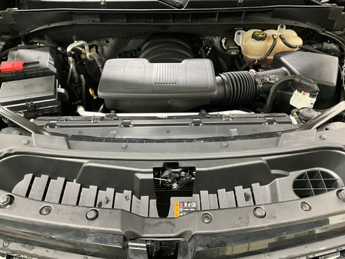 Used 2023 Cadillac Escalade Premium Luxury AWD/4WD image 13
