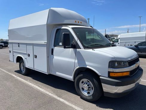 New 2025 Chevrolet Express 3500 w/ Power Convenience Package RWD image 4