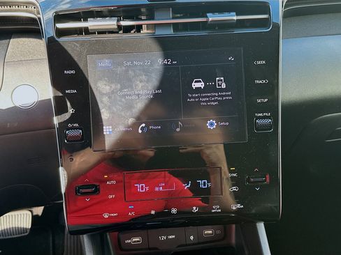 Used 2023 Hyundai Tucson SEL w/ Convenience Package image 10