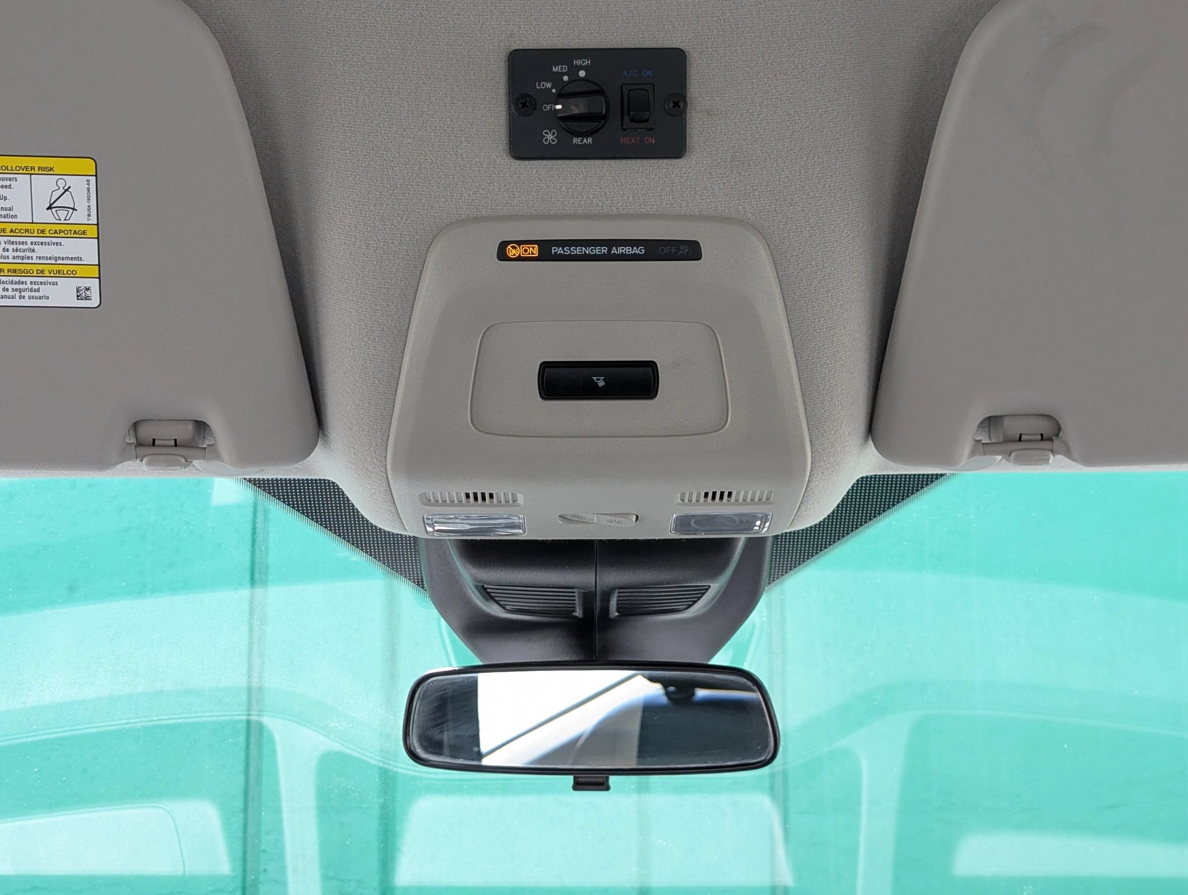 Used 2023 Ford E-Transit Medium Roof RWD image 29