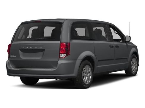Used 2017 Dodge Grand Caravan SE FWD image 2
