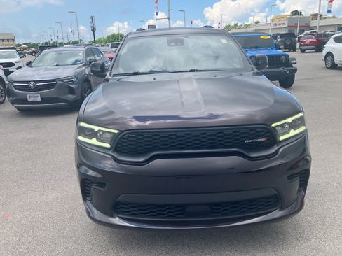 Used 2024 Dodge Durango GT AWD/4WD image 2