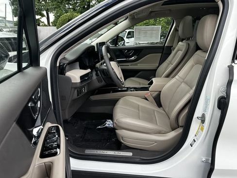 Certified 2024 Lincoln Corsair AWD w/ Equipment Group 101A image 19