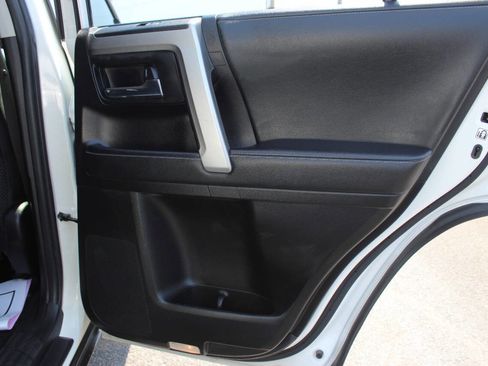 Used 2021 Toyota 4Runner SR5 image 12