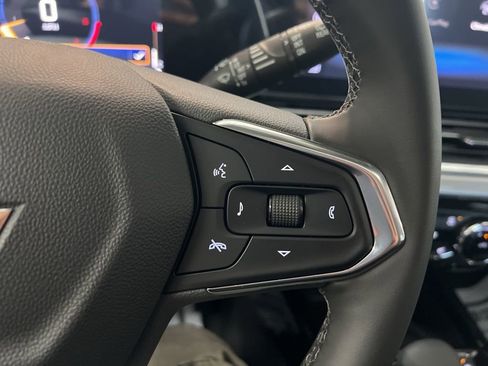 New 2026 Chevrolet Trax LT w/ Sunroof Package image 17