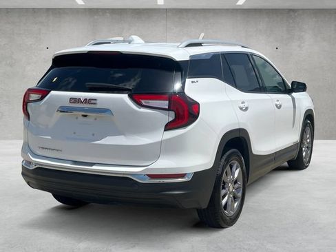 Used 2024 GMC Terrain SLT FWD image 16
