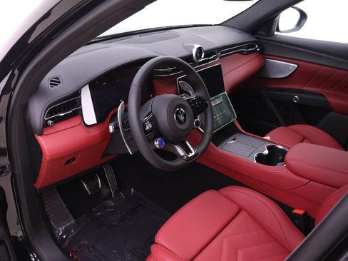 New 2026 Maserati Grecale Modena AWD/4WD image 6