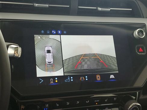 New 2027 Chevrolet Bolt RS w/ Super Cruise Package FWD image 18