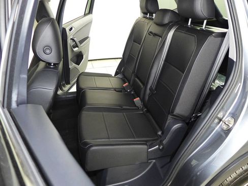 Used 2019 Volkswagen Tiguan SE w/ Panoramic Sunroof Package FWD image 21