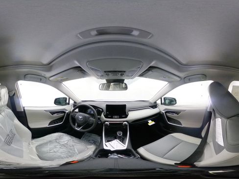 New 2025 Toyota RAV4 XLE Premium image 33