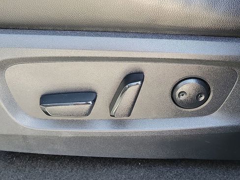 Used 2023 Nissan Pathfinder SL image 20