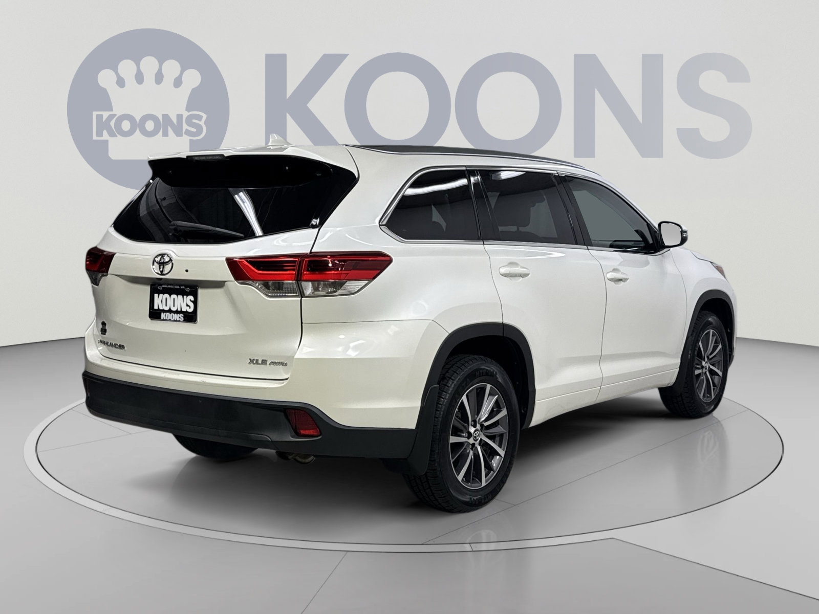 Used 2018 Toyota Highlander XLE AWD/4WD image 20