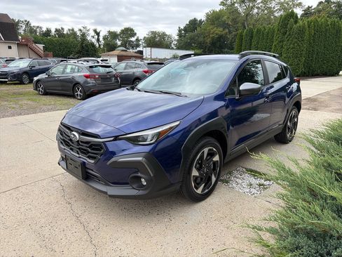 Used 2024 Subaru Crosstrek 2.5i Limited w/ Crosstrek Mirror Package AWD/4WD image 2