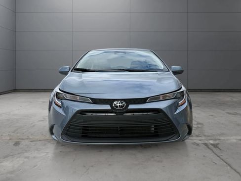 Used 2026 Toyota Corolla LE FWD image 2