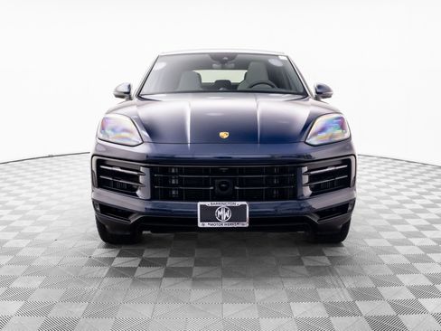Certified 2024 Porsche Cayenne Coupe AWD/4WD image 9