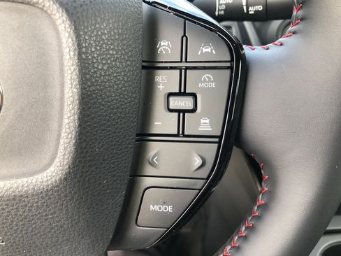 Used 2026 Toyota Prius Plug-In Hybrid w/ Limited Premium Package FWD image 7