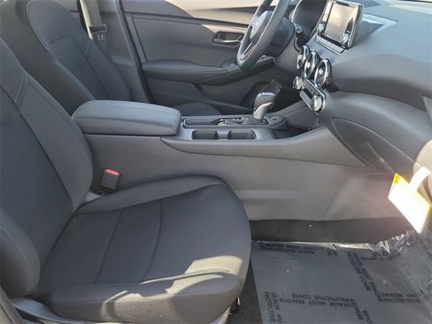 New 2025 Nissan Sentra S image 17