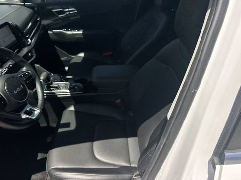 Certified 2024 Kia Sportage EX FWD image 19