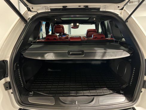 Used 2018 Jeep Grand Cherokee Trackhawk AWD/4WD image 34