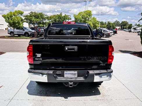 Used 2019 Toyota Tundra SR5 w/ SR5 Upgrade Package AWD/4WD image 9