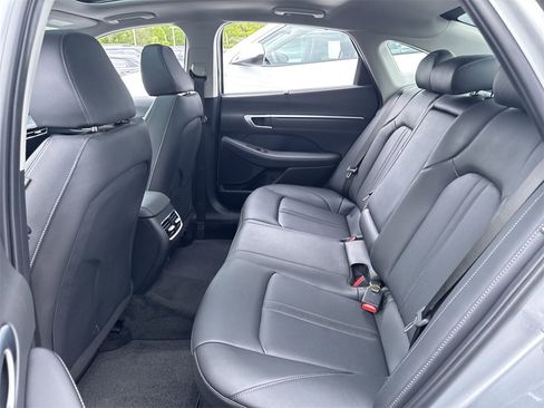 New 2025 Hyundai Sonata Limited image 25