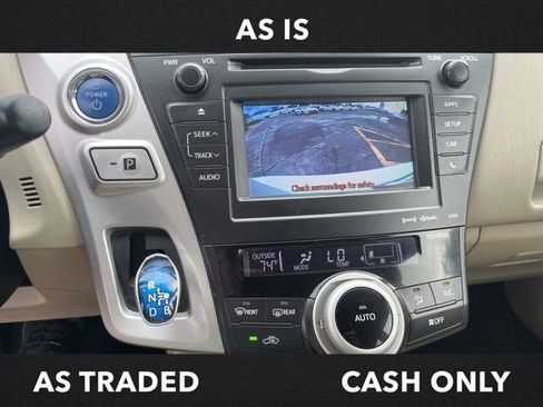 Used 2014 Toyota Prius V Five image 40