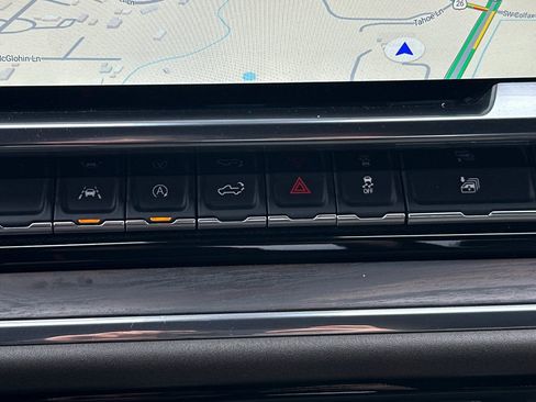 Used 2025 GMC Sierra 1500 SLT image 29