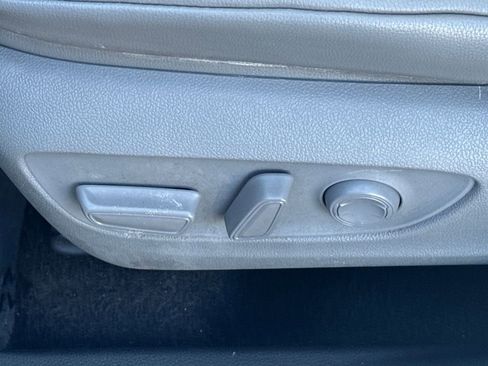 Used 2021 Toyota Highlander XLE image 53