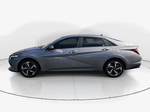 Used 2023 Hyundai Elantra SEL w/ Convenience Package FWD image 6