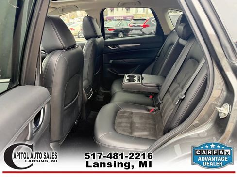 Used 2019 MAZDA CX-5 Touring image 16