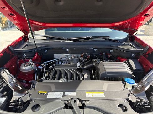 Certified 2023 Volkswagen Atlas Cross Sport SEL Premium R-Line image 25