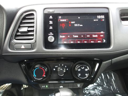 Used 2019 Honda HR-V Sport image 20