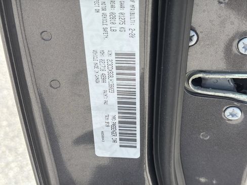 Used 2020 Dodge Charger SXT RWD image 32