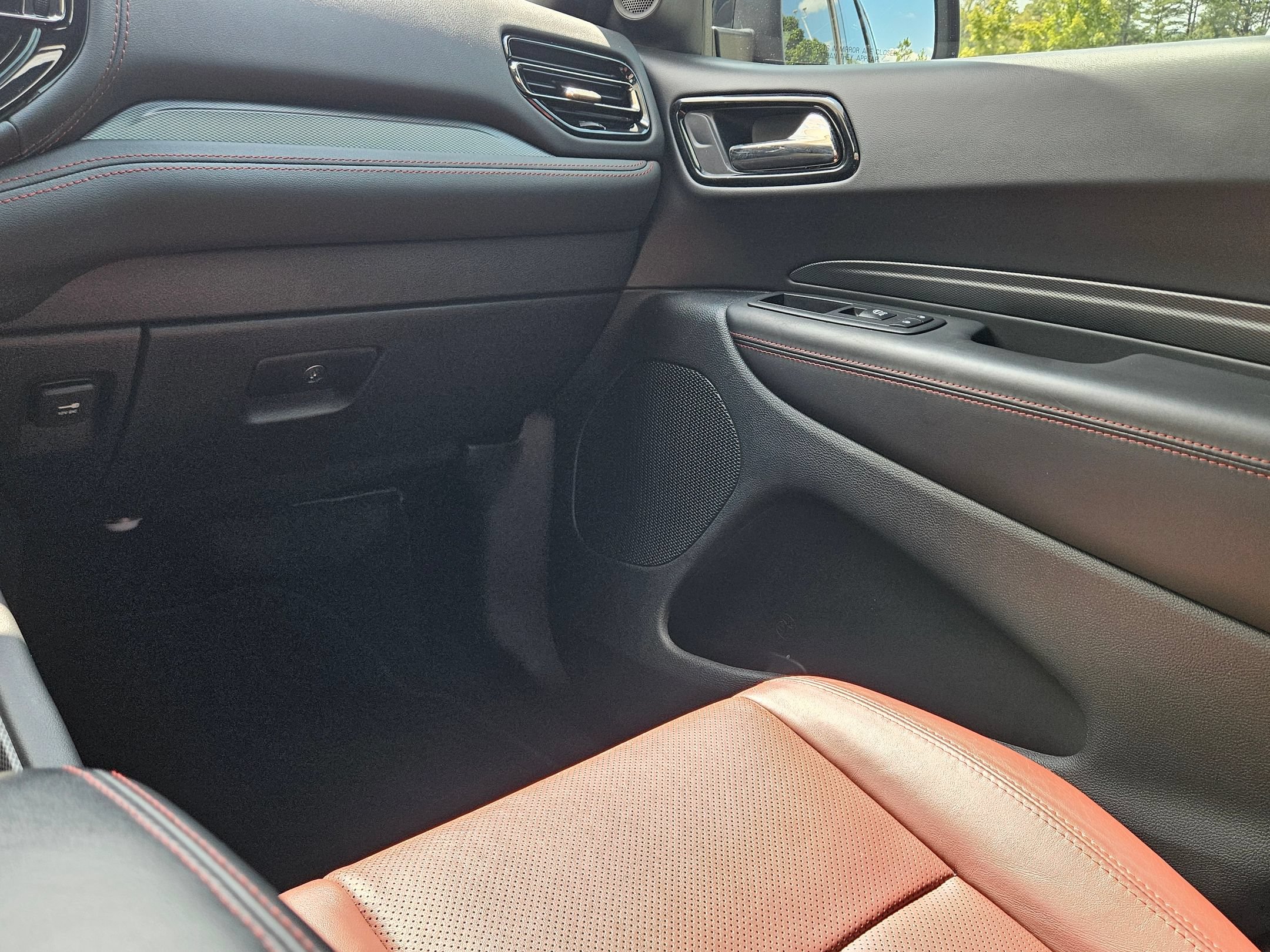 Used 2024 Dodge Durango GT AWD/4WD image 11