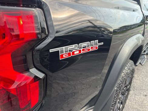 Used 2024 Chevrolet Colorado Trail Boss w/ Technology Package AWD/4WD image 44