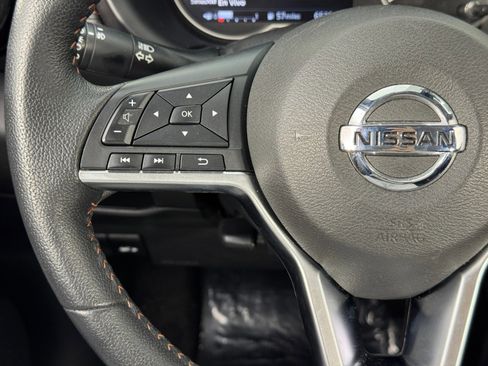 Used 2020 Nissan Kicks SR image 16