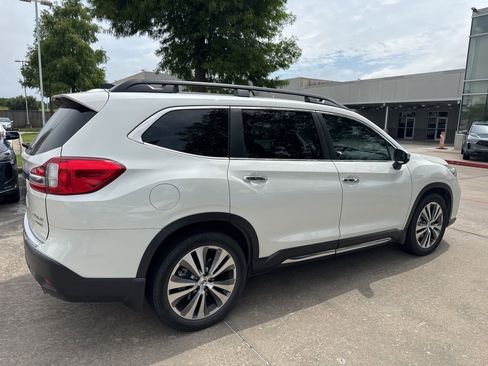 Used 2020 Subaru Ascent Touring w/ Popular Package #3 AWD/4WD image 4