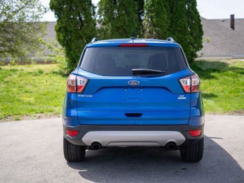 Used 2017 Ford Escape SE w/ Equipment Group 201A FWD image 6