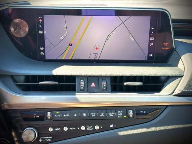 Used 2021 Lexus ES 350 Ultra Luxury w/ Accessory Package FWD image 24
