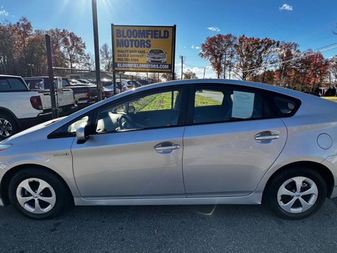 Used 2012 Toyota Prius Four image 8