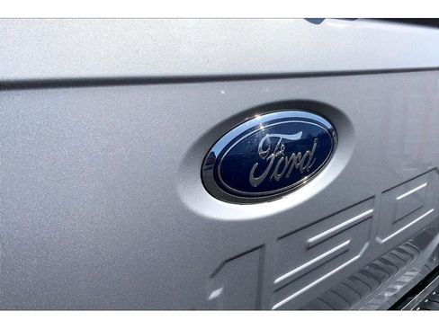 Used 2022 Ford F150 Lariat w/ Max Trailer Tow Package AWD/4WD image 32