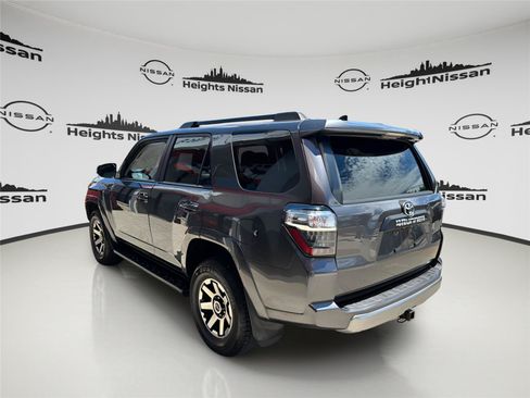 Used 2019 Toyota 4Runner TRD Off-Road Premium AWD/4WD image 2