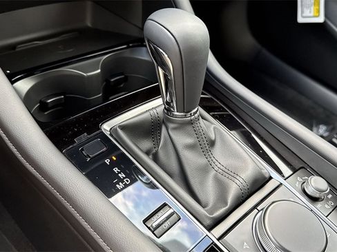 New 2026 MAZDA MAZDA3 Hatchback w/Premium Plus Pkg image 52