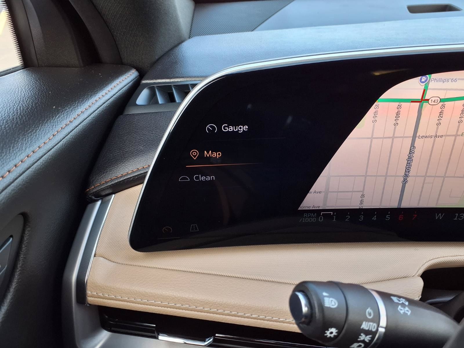 Used 2024 Cadillac XT4 Luxury FWD image 16