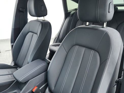 Used 2024 Audi Q4 e-tron Premium w/ Convenience Package image 21