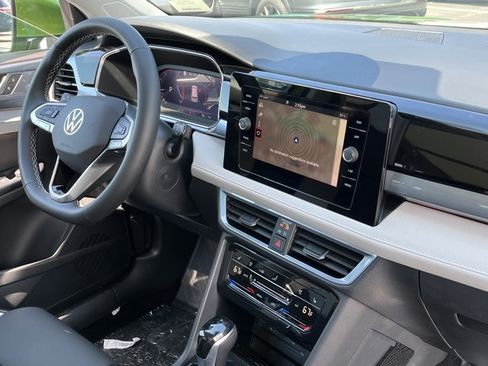 New 2026 Volkswagen Taos SEL AWD/4WD image 7