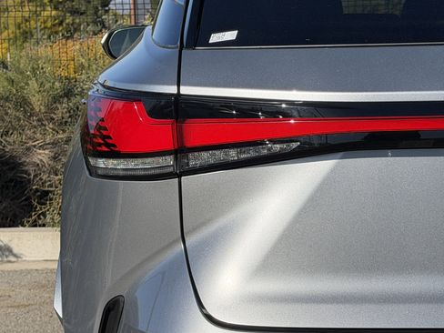 Used 2023 Lexus RX 350 FWD image 11