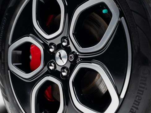 Used 2021 Ford Mustang Mach-E GT image 21