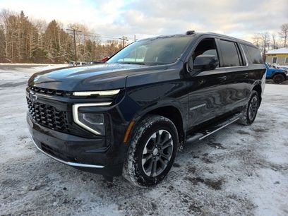 New 2026 Chevrolet Suburban LT w/ Comfort Package